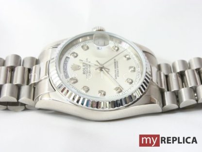 Rolex Day Date Quadrante Bianco con Diamanti Replica 218239 - immagine 5