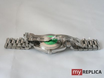 Rolex Day Date Quadrante Bianco con Diamanti Replica 218239 - immagine 10