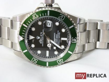 Rolex Submariner Date Replica Ghiera Verde in Ceramica Eta Svizzero - immagine 2