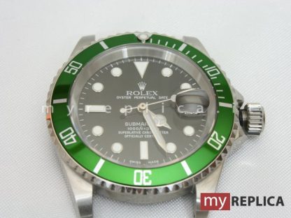 Rolex Submariner Date Replica Ghiera Verde in Ceramica Eta Svizzero - immagine 16