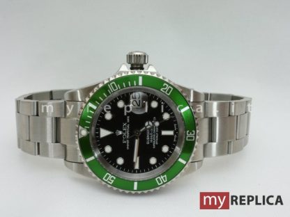 Rolex Submariner Date Replica Ghiera Verde in Ceramica Eta Svizzero